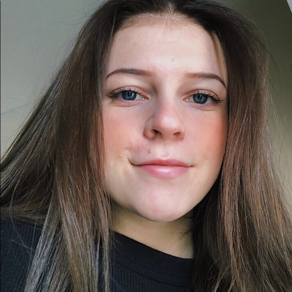 Meet your Posher, Jaelyn - Picture 4 of 4